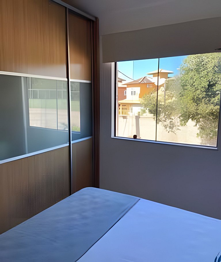 Charmosa casa em Condominio