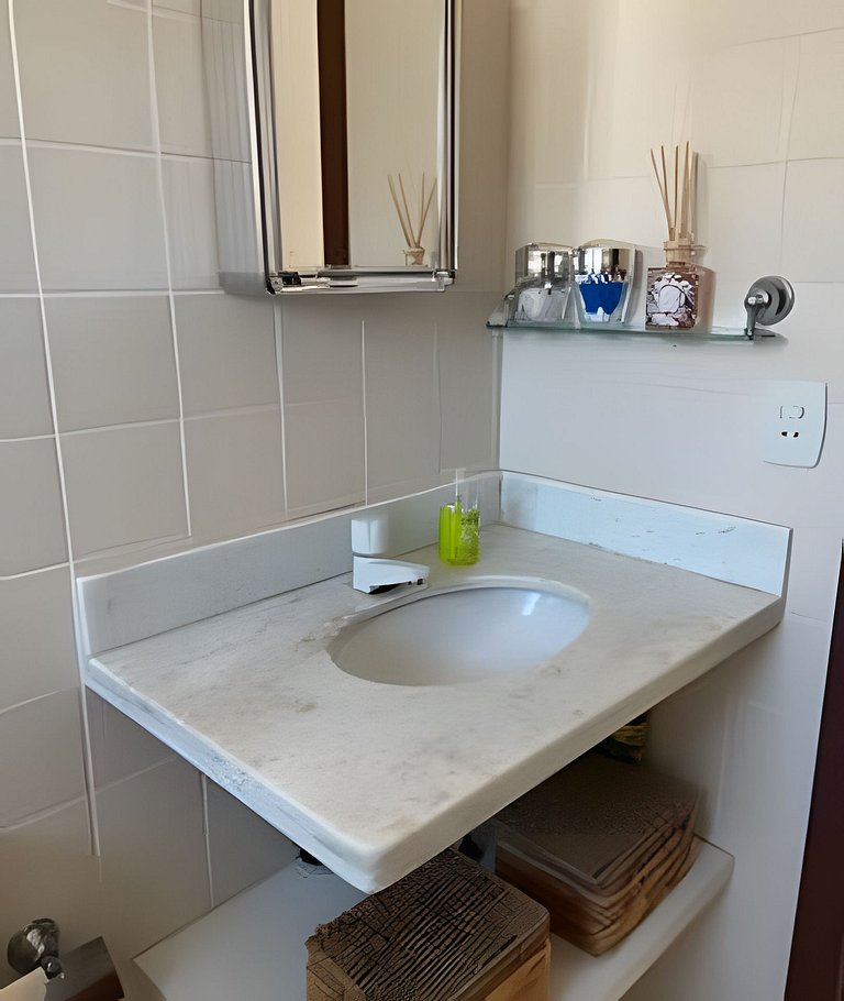 Charmosa casa em Condominio