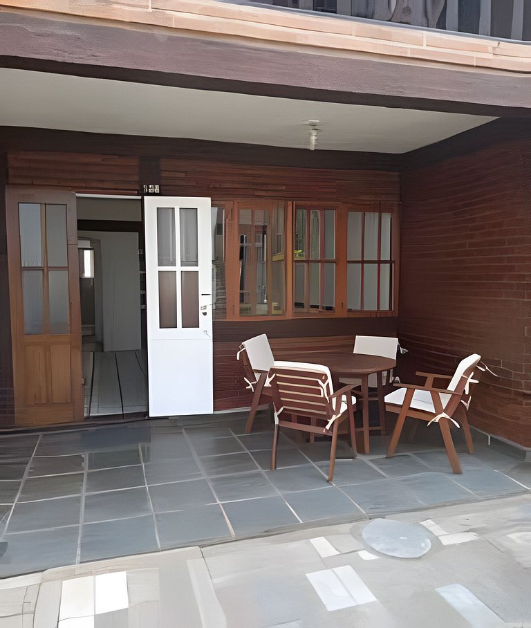 Casa ao lado da Praia de Geriba