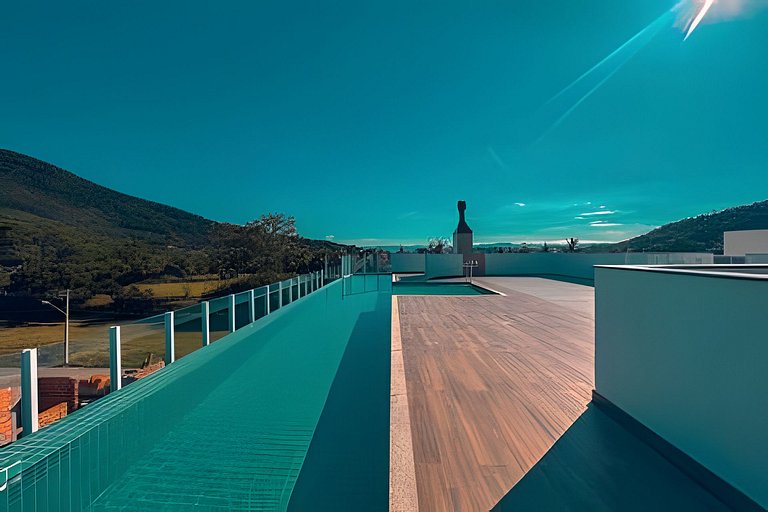 Garden com Churrasqueira em Condomínio com piscina