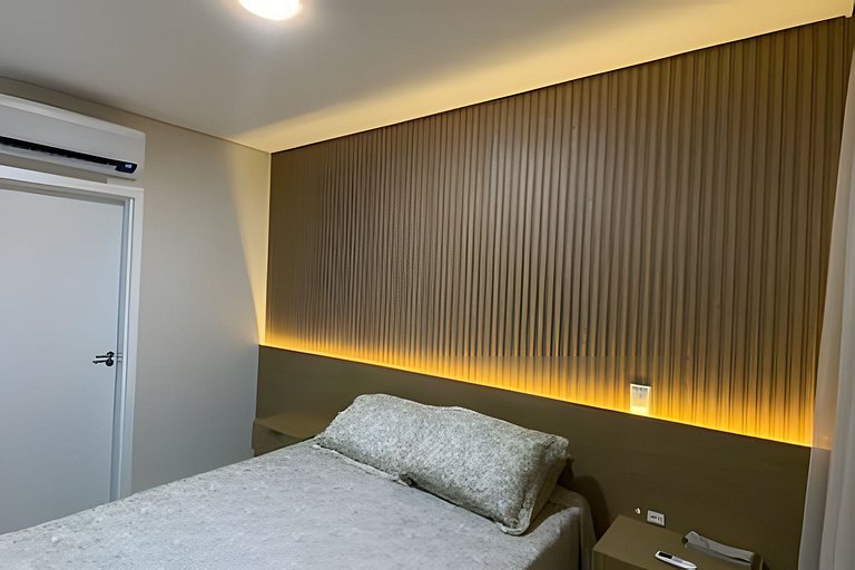 Garden com Churrasqueira em Condomínio com piscina