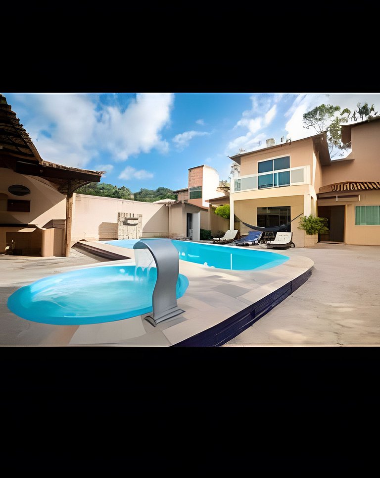 Magnífica Casa com Piscina