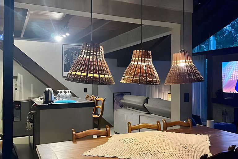 Uma Casa na Praia do Rosa com Jacuzzi