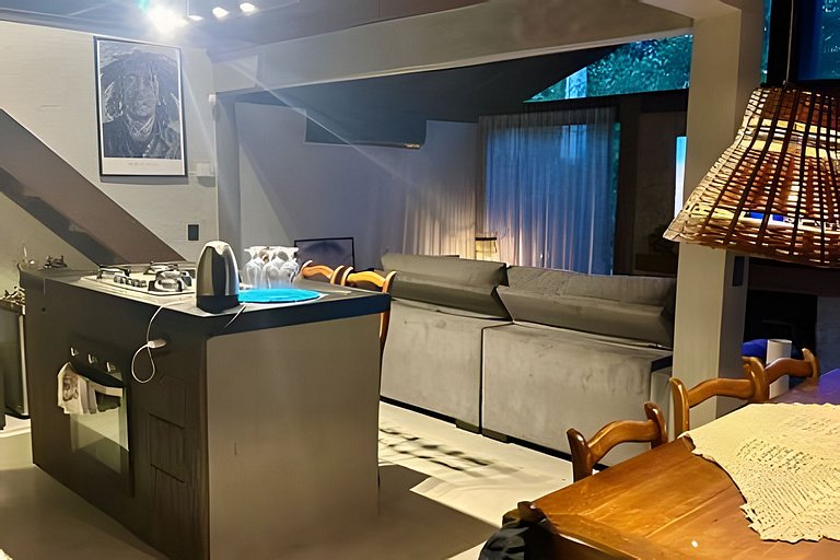 Uma Casa na Praia do Rosa com Jacuzzi