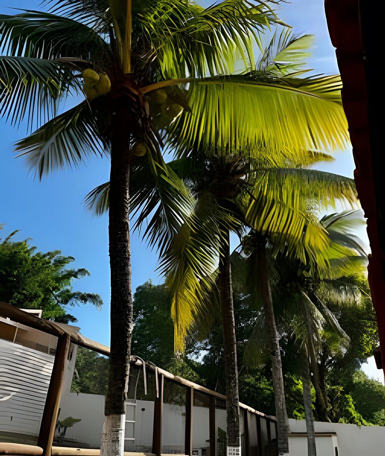 Fabulosa Casa em Cond. próximo a Rua das Pedras