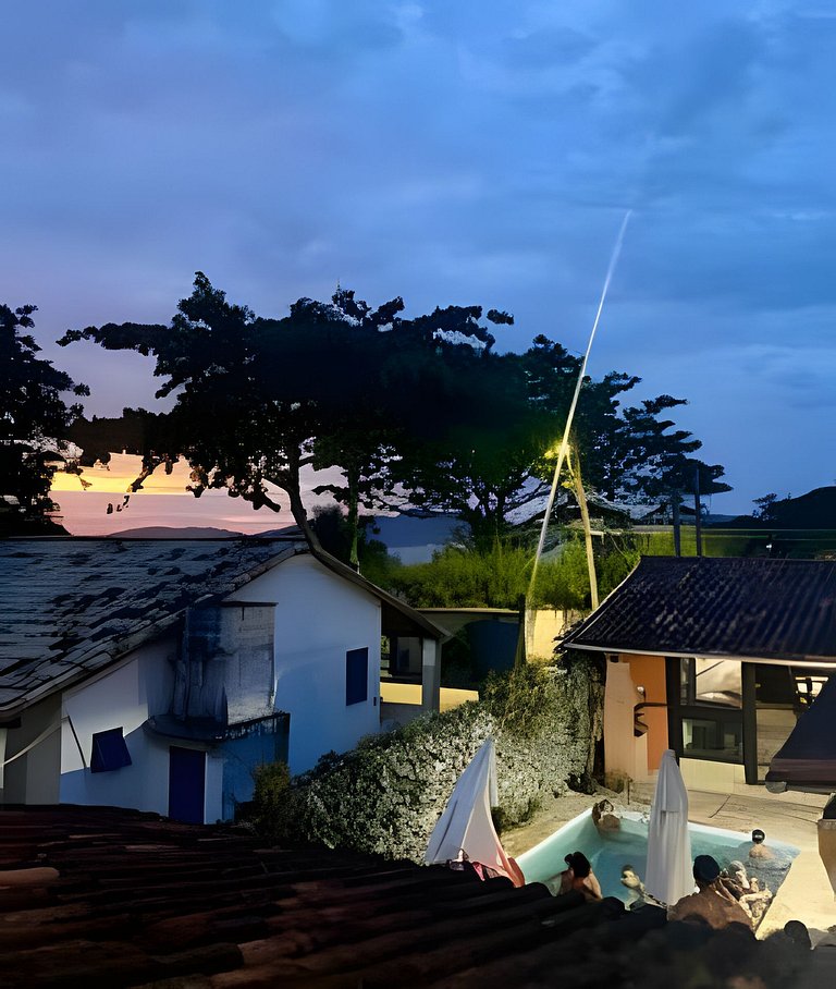 Incrível Casa 5 suítes na Praia