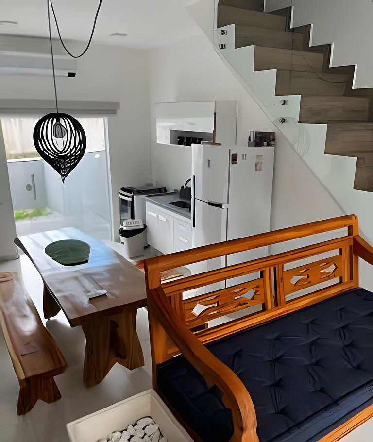 Casa de 2 suites com piscina e churrasqueira