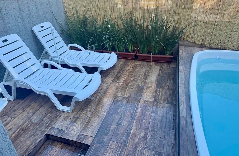 Casa de 2 suites com piscina e churrasqueira