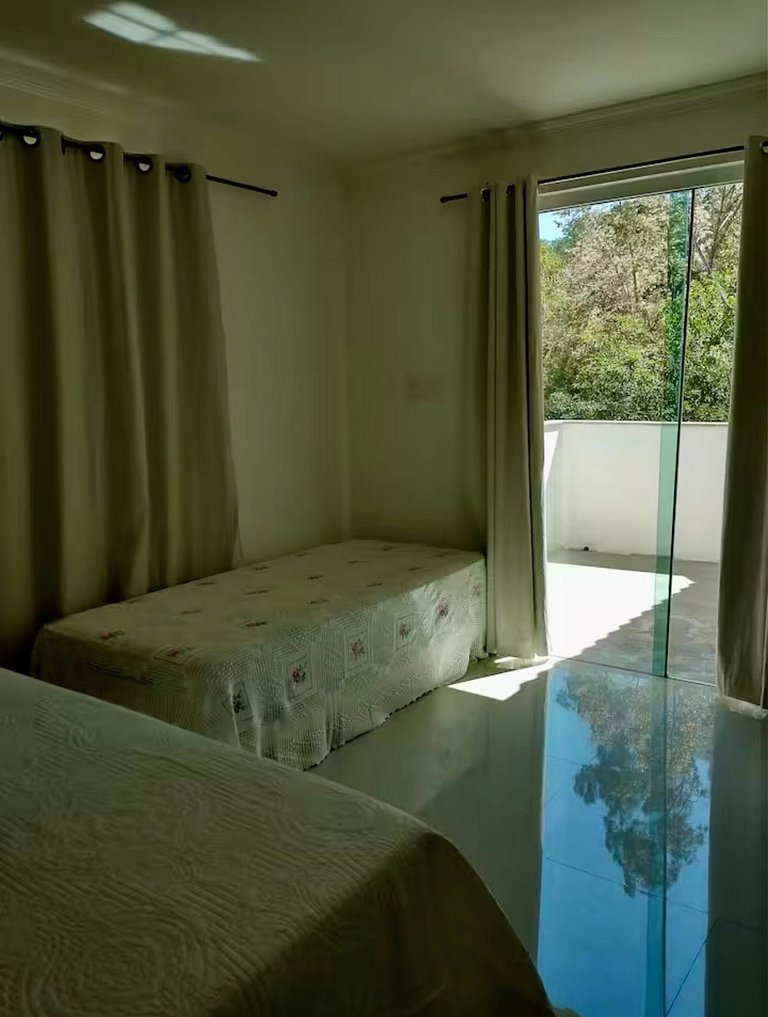 Casa com Piscina na Praia Geriba