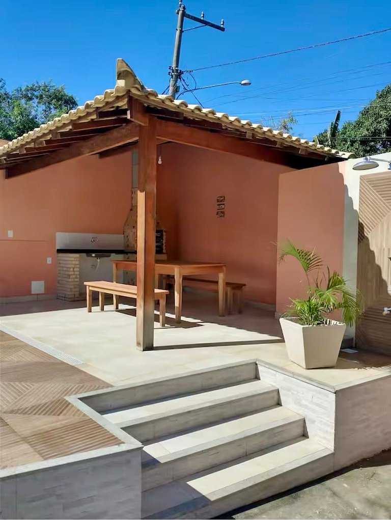 Casa com Piscina na Praia Geriba