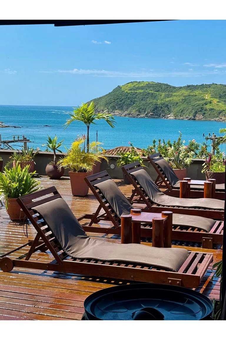 Vista Mar, a 50m da Praia da Ferradura