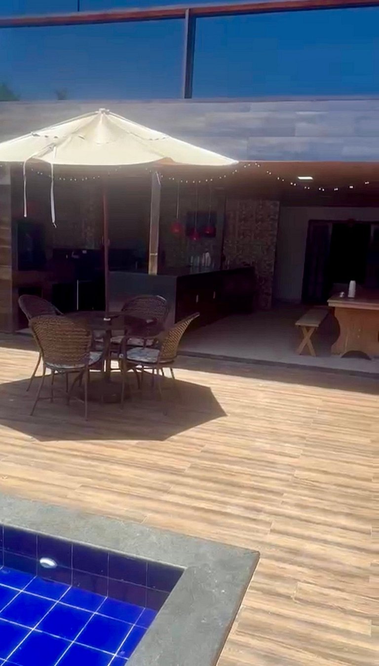 Fascinante Casa com 5q com piscina privativa
