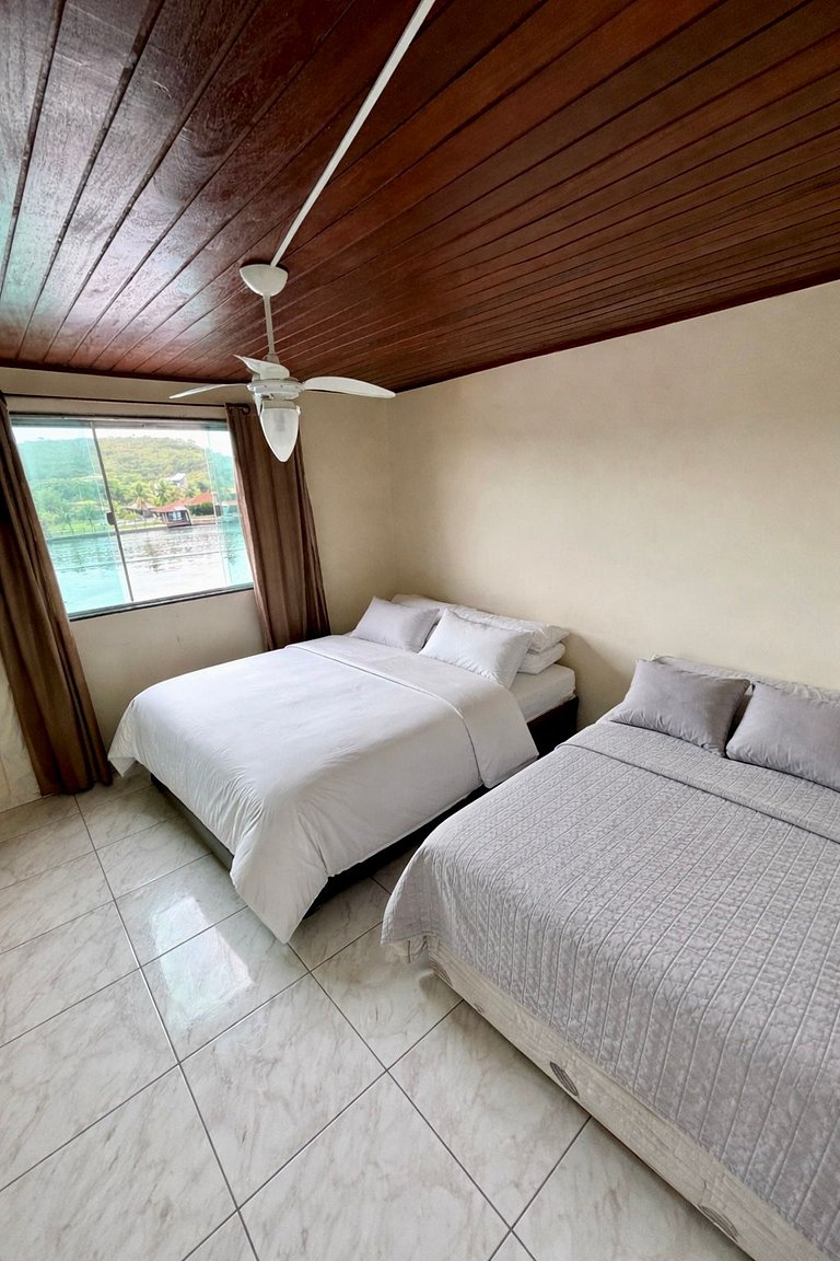 Casa de Frente para lagoa em Cabo Frio