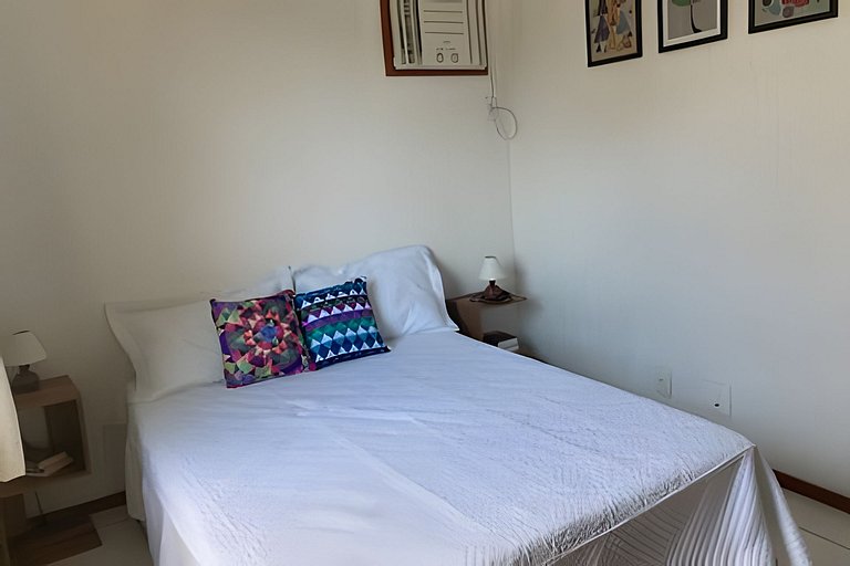 Bela Casa em Cond. de Frente para a Praia Rasa