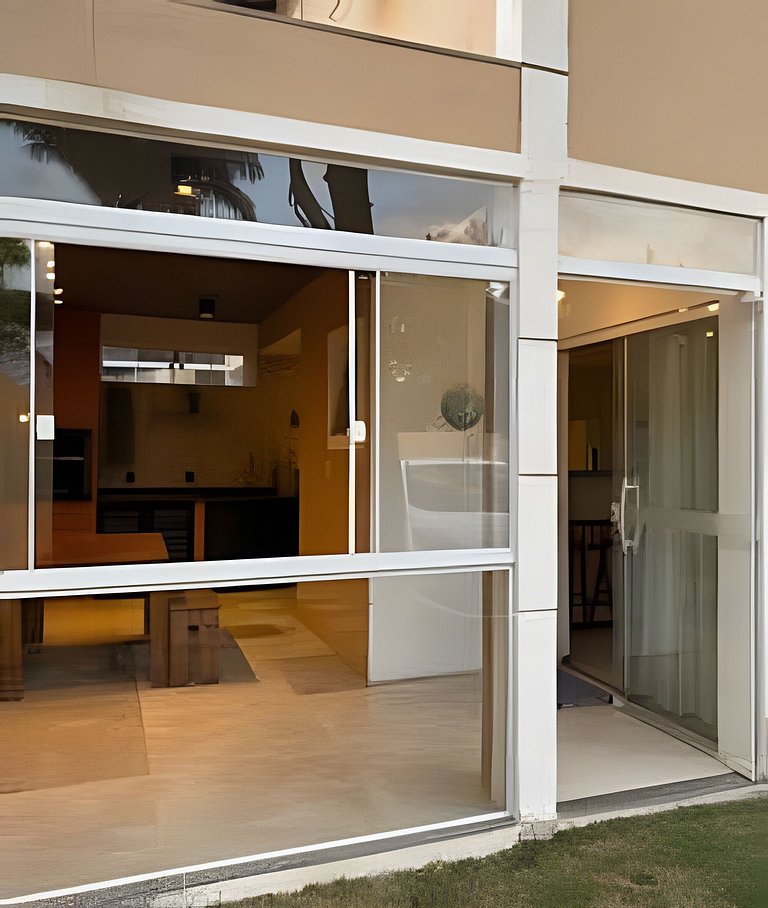 Bela Casa em Cond. de Frente para a Praia Rasa