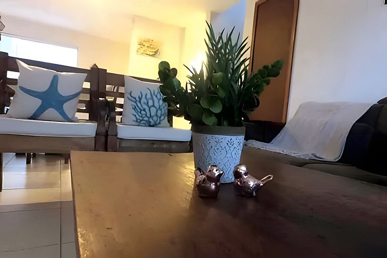 Bela Casa em Cond. de Frente para a Praia Rasa