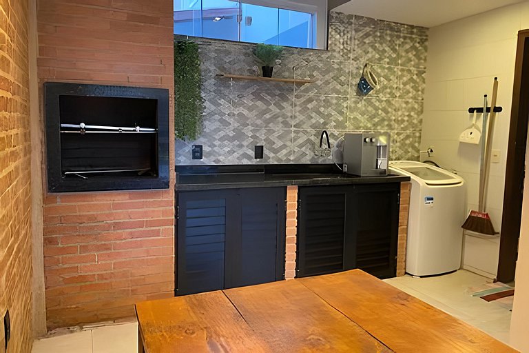 Bela Casa em Cond. de Frente para a Praia Rasa