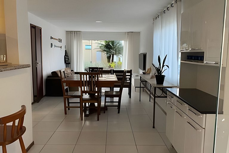 Bela Casa em Cond. de Frente para a Praia Rasa