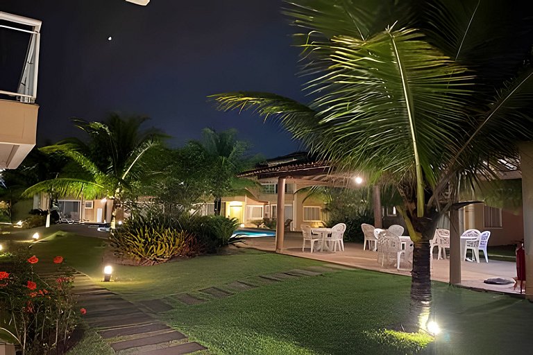 Bela Casa em Cond. de Frente para a Praia Rasa