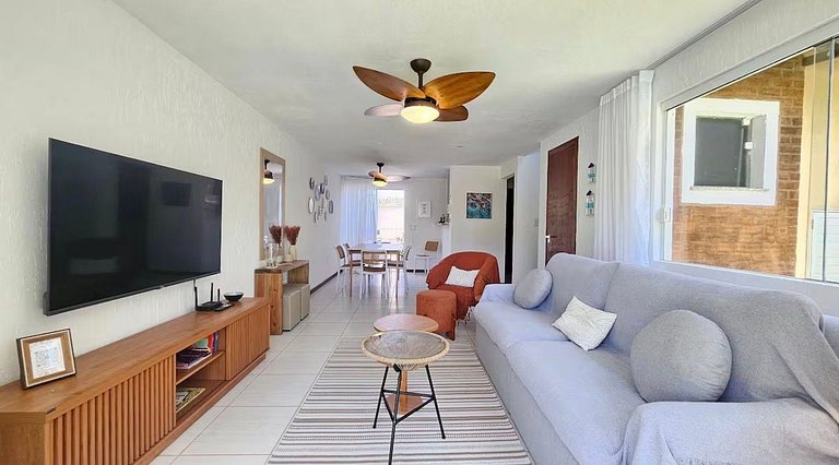 Casa Aconchegante com piscina próxima à praia