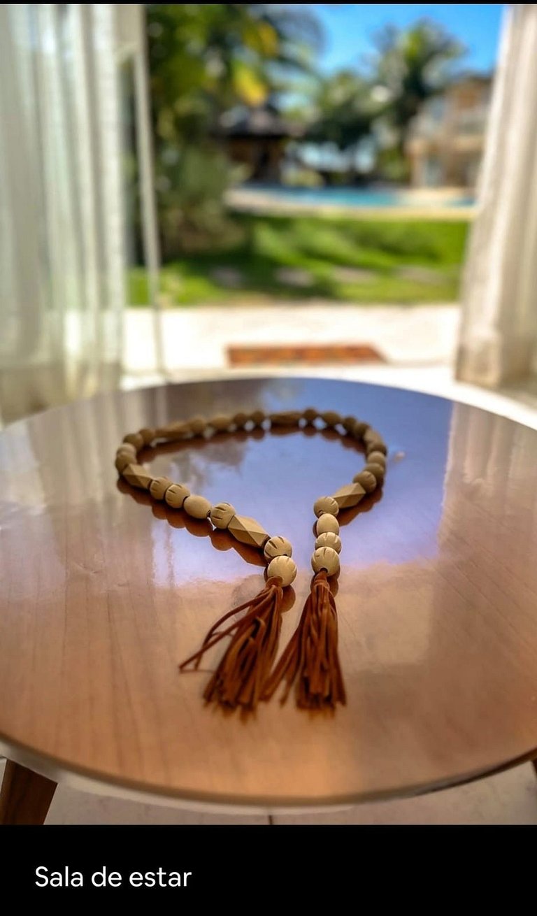 Amavel Casa em Cond. de frente para a Praia Rasa