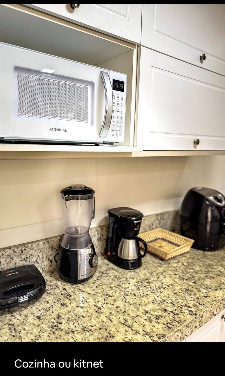 Amavel Casa em Cond. de frente para a Praia Rasa