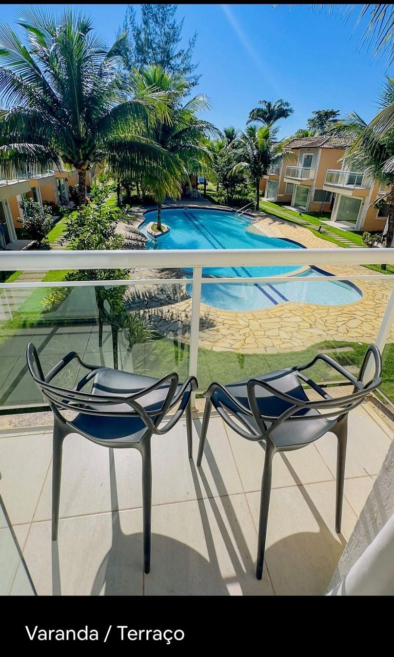 Amavel Casa em Cond. de frente para a Praia Rasa