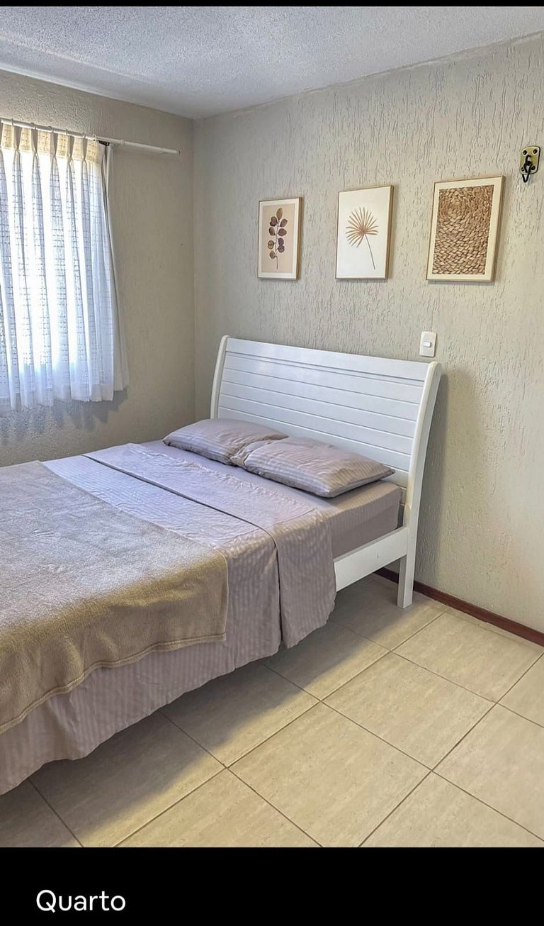 Amavel Casa em Cond. de frente para a Praia Rasa