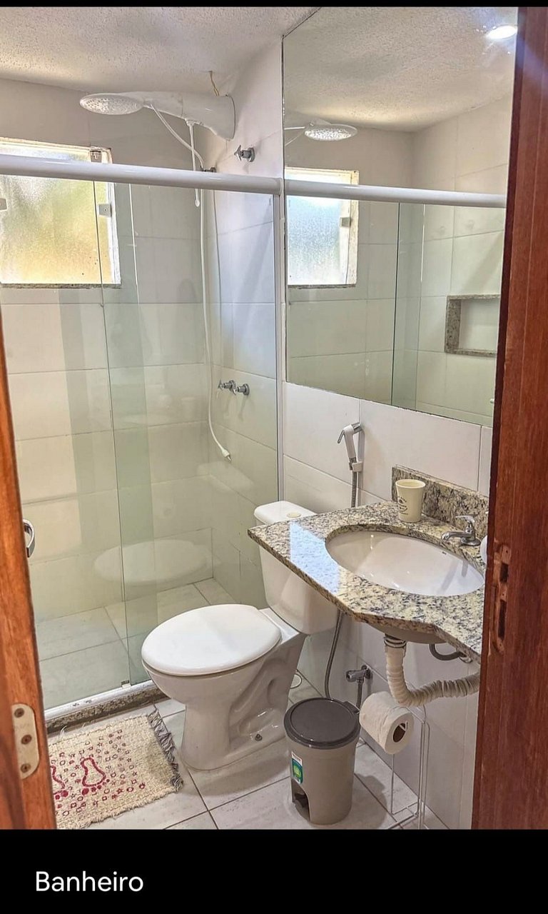 Amavel Casa em Cond. de frente para a Praia Rasa