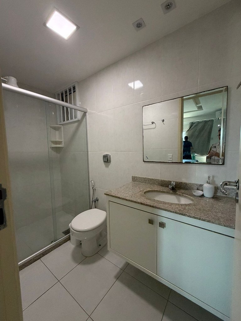 Apto Completo 2 quartos na Rua Principal