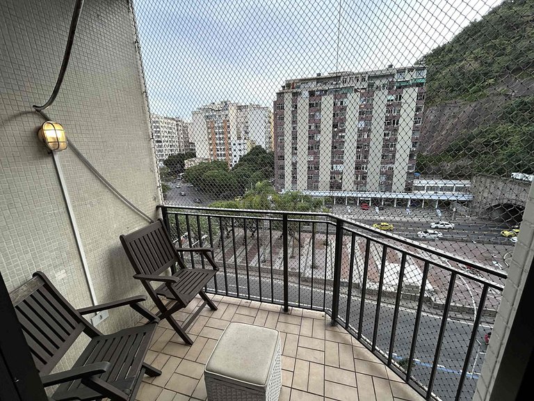 2 Suítes +  Piscina na Praia de Copacabana