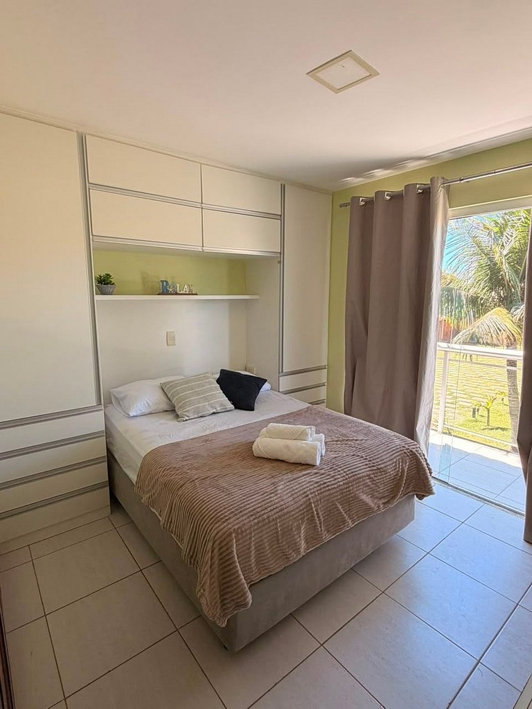 Casa em Cond. - Frente Praia
