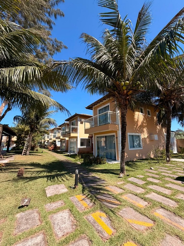 Casa em Cond. - Frente Praia